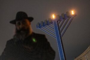 O rază de lumină în întunericul războiului! Festivalul evreiesc al luminilor, Hannukah, a început în Ucraina