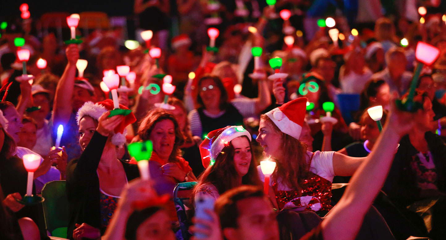 Concert de Crăciun Carols By Candlelight în Australia, sursă foto Auslan Stage Left