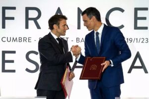 Sursa: Hotnews