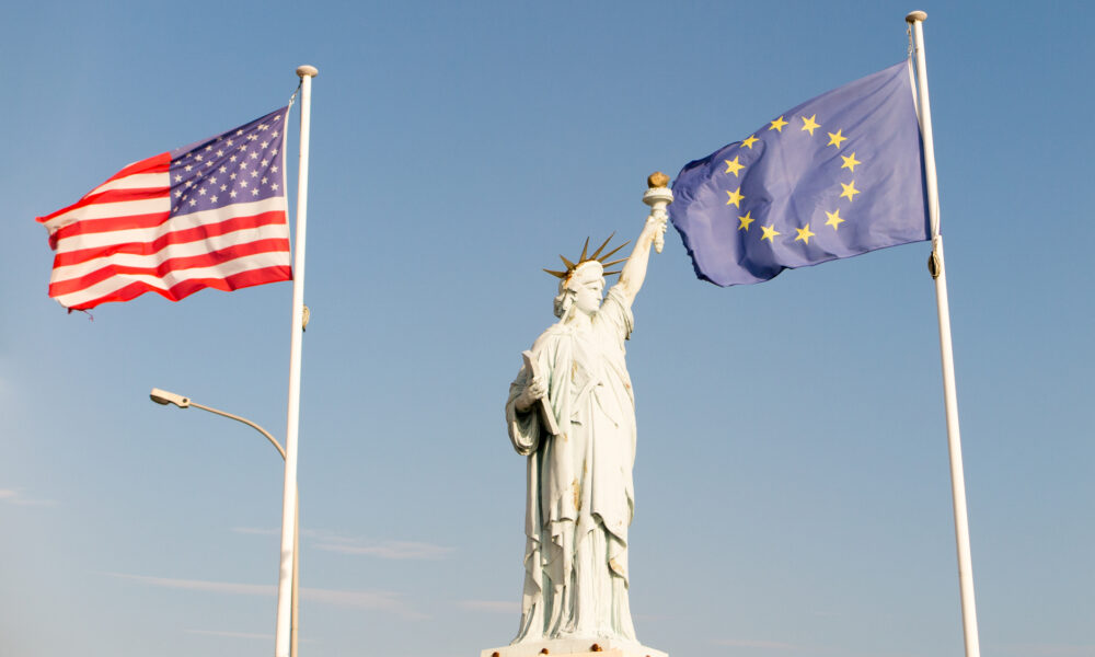 Cu cât au crescut importurile de petrol american în Europa anul trecut? Colaborarea energetică SUA-UE, în cifre