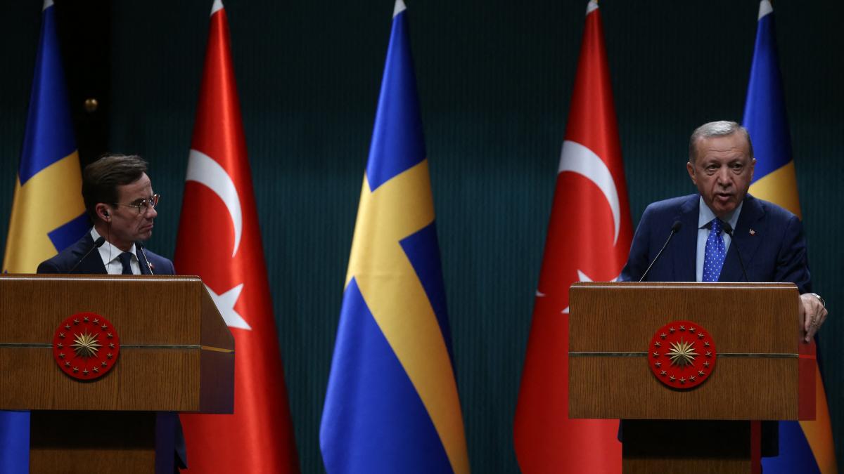 Suedia refuza din cererile Turciei