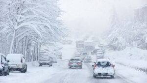 Cod roșu de ninsori și viscol! Avertizarea intră în vigoare de astăzi
