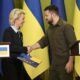 Ursula von der Leyen, președinta Comisiei Europene și Volodimir Zelenski, președintele Ucrainei,