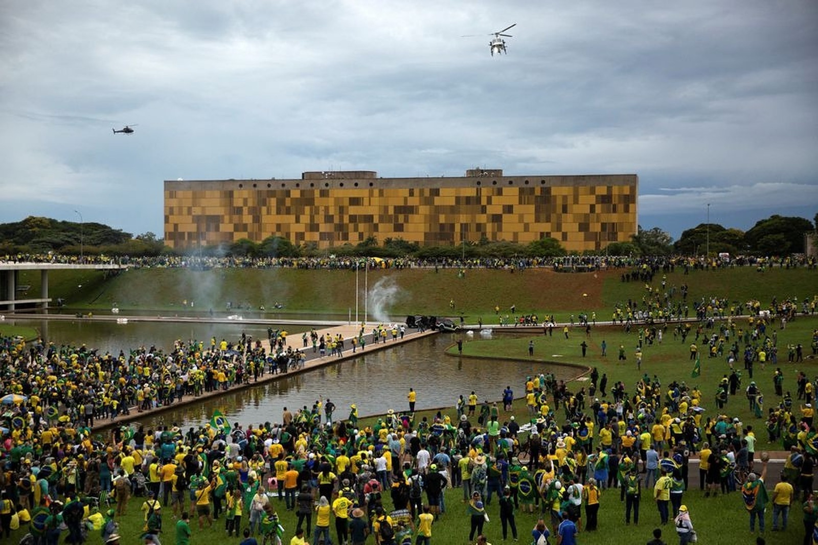proteste brasilia sursa: Reuters