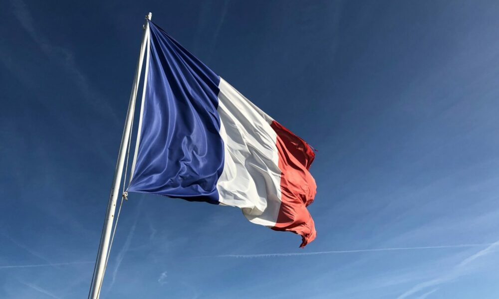 Franța vrea să crească vârsta de pensionare și să elimine pensiile speciale! Ce măsuri mai pregătește guvernul de la Paris