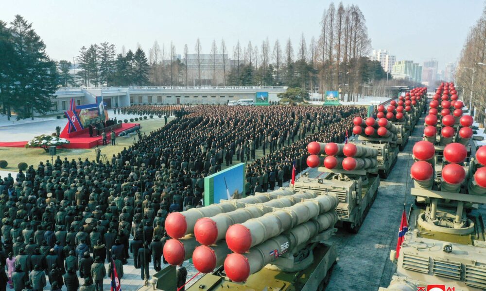 Coreea de Nord „își încordează mușchii”. Regimul de Phenian anunță extinderea și intensificarea exercițiilor militare