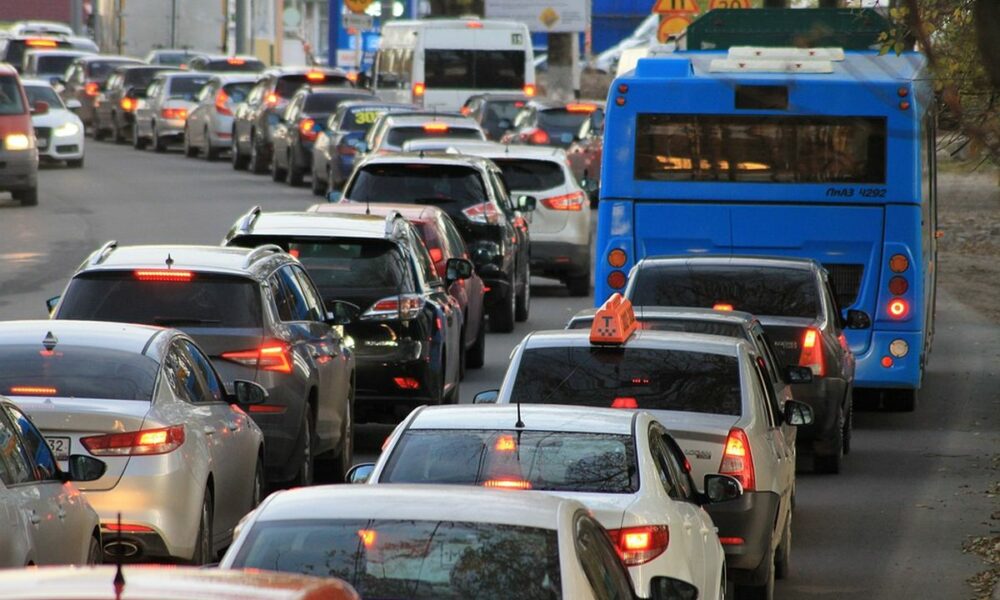 Amenzi de peste 5.000 de lei pentru șoferi! Noile reglementări ale Codului Rutier. Ce este interzis acum