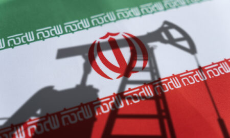 petrol iranian, sursă foto dreamstime
