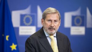 Comisarul european Johannes Hahn