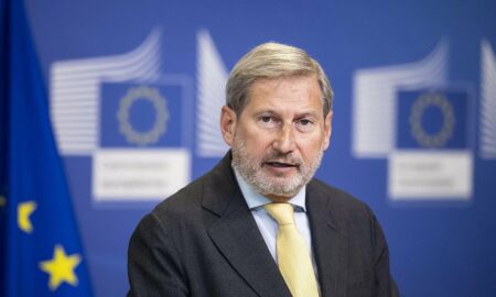 Comisarul european Johannes Hahn