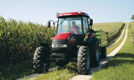 Tractor, Sursă foto: Economica.net