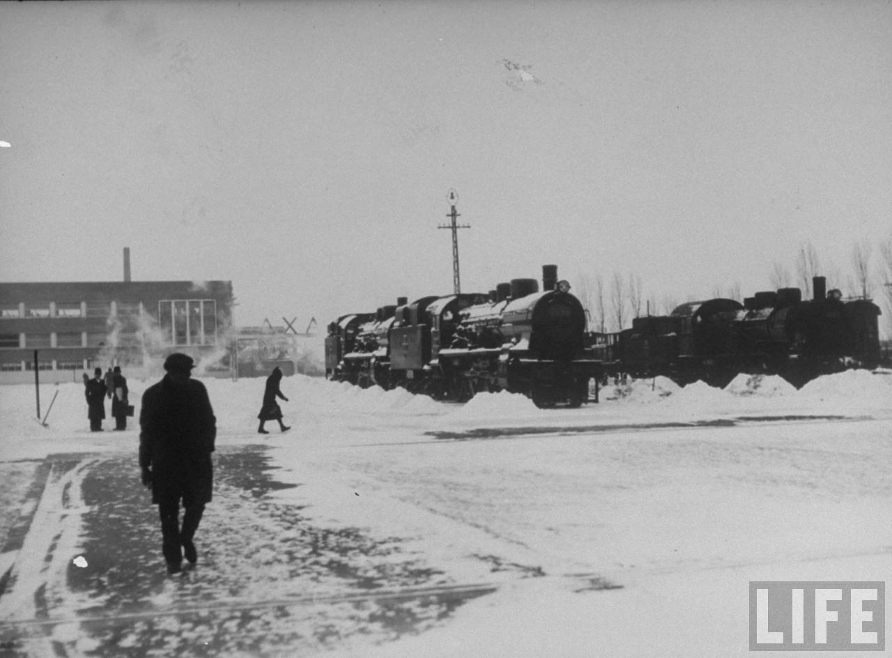 De la prima locomotivă produsă până la cea cu numărul 100 lui Malaxa i-au trebuit doar cinci ani, sursă foto LIFE