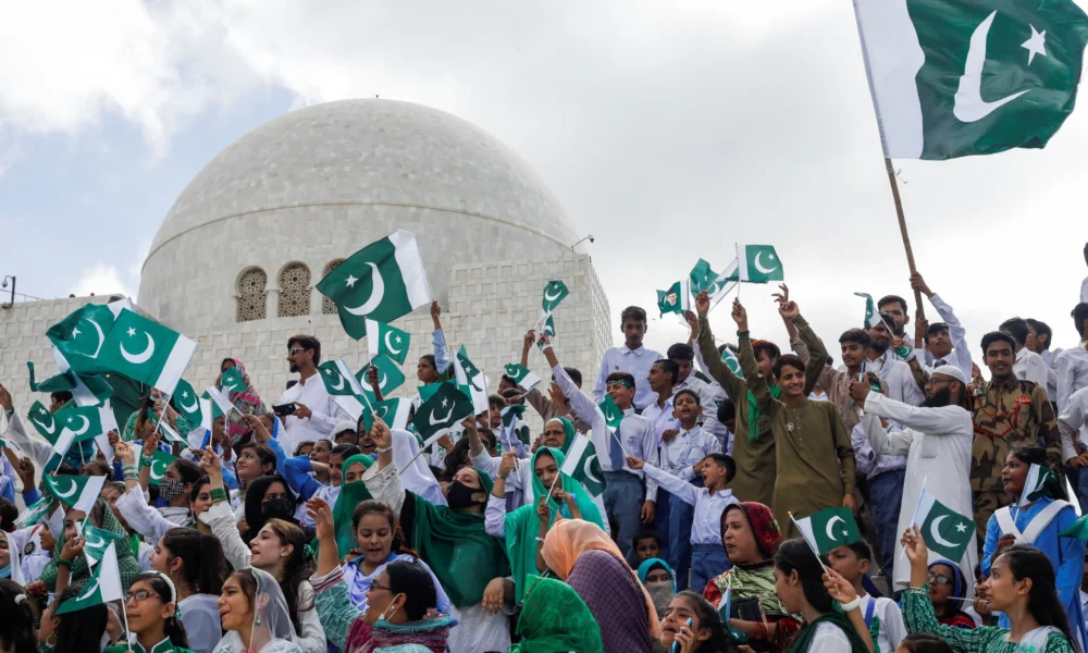 Disperare și haos în Pakistan! Economia, la un pas de colaps din cauza corupție și a inflației