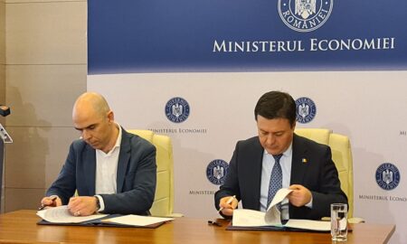 Florin Spătaru a semnat cinci contracte de finanțare pentru producția românească. Ce vor face companiile cu banii
