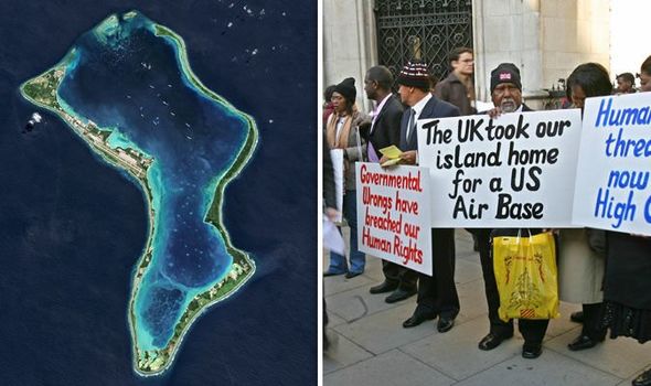 Mauritieni protestând împotriva statului britanic, Sursă foto Daily Express