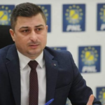 Minuni politice! Un primar și-a concesionat două terenuri de 100 mp în centrul orașului cu doar 14 lei