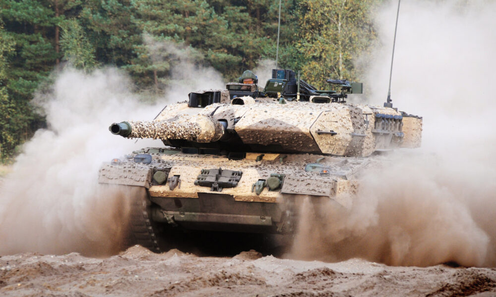 Le e frică de „leoparzi”? O companie din Rusia oferă 5 milioane de ruble primului soldat care distruge un tanc Leopard 2