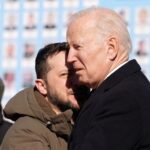 Volodimir Zelenski și Joe Biden s-au întâlnit pe 20 februarie, după vizita surpriză a președintelui american în Ucraina. Sursa foto Hotnews