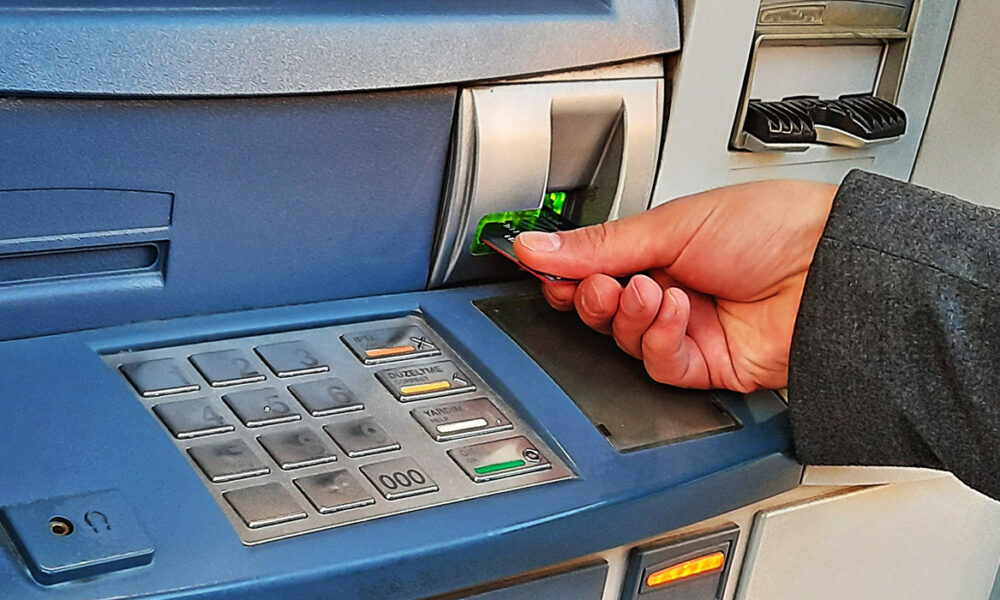 Băncile impun noi limite pentru bancomate. Suma maximă pe care o poți scoate