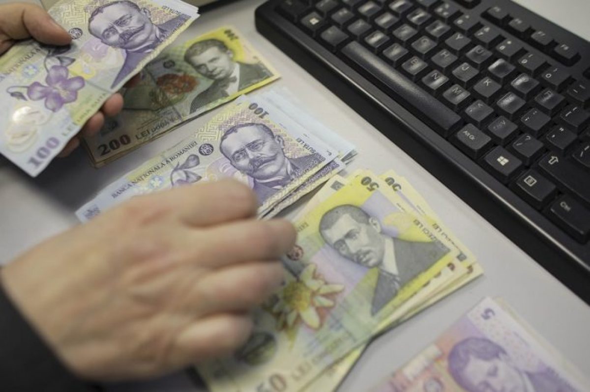 salariul minim crește sursa foto economedia.ro