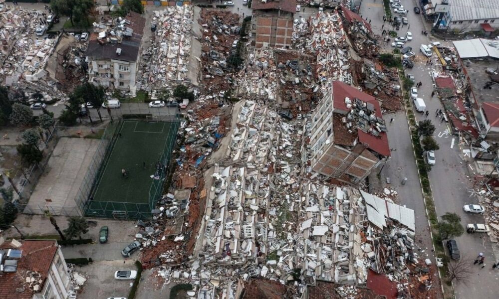 Ajutor pentru turci! Guvernul de la Ankara interzice concedierea cetățenilor din zonele afectate de cutremur
