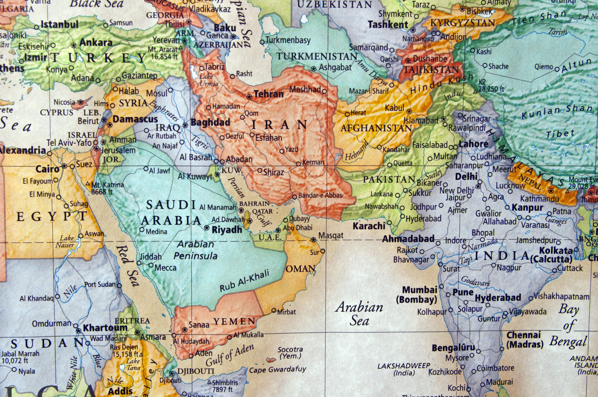 Iranul este o țară situată la răscrucea dintre Asia Centrală, Asia de Sud și statele arabe din Orientul Mijlociu, cunoscută anterior sub numele de Persia, sursă foto dreamstime