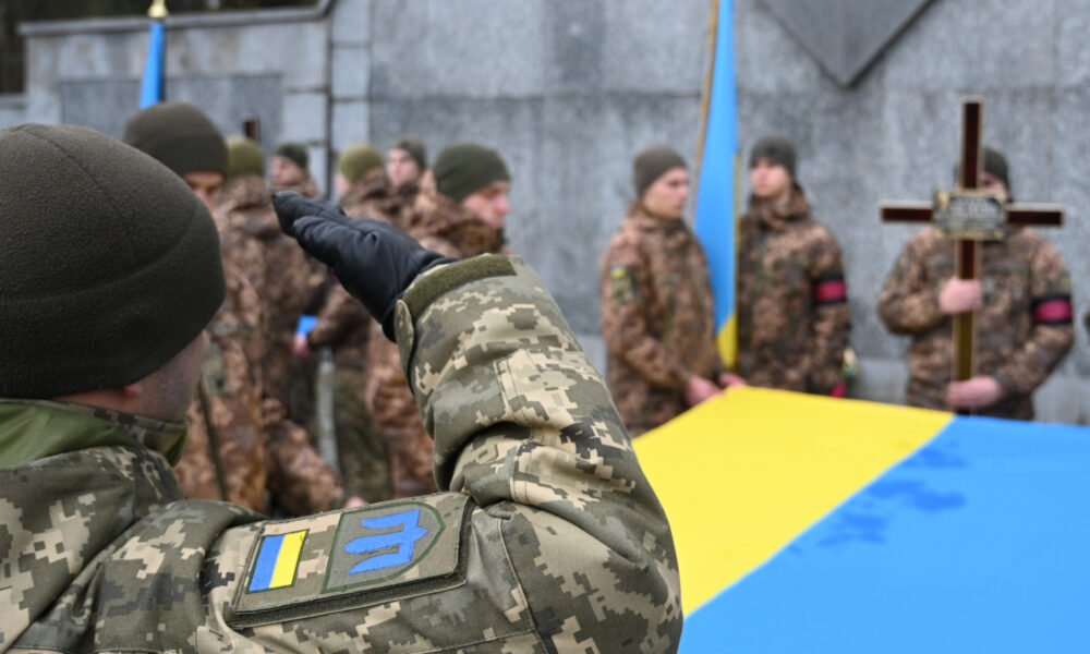 Ce efective militare au pierdut ambele tabere într-un an de război? Ce declară ucrainenii vs ce declară rușii