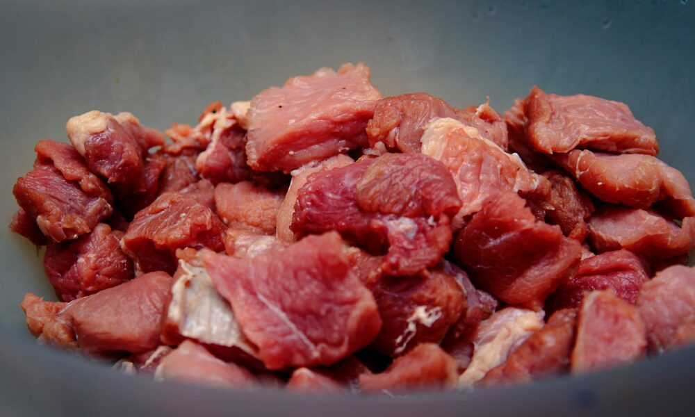 Marea Britanie ia măsuri drastice. Țara a interzis importurile de carne de porc din România