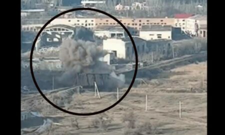 sursă foto: stirileprotv.ro; trupele rusești aruncă în aer un pod vital din Bahmut