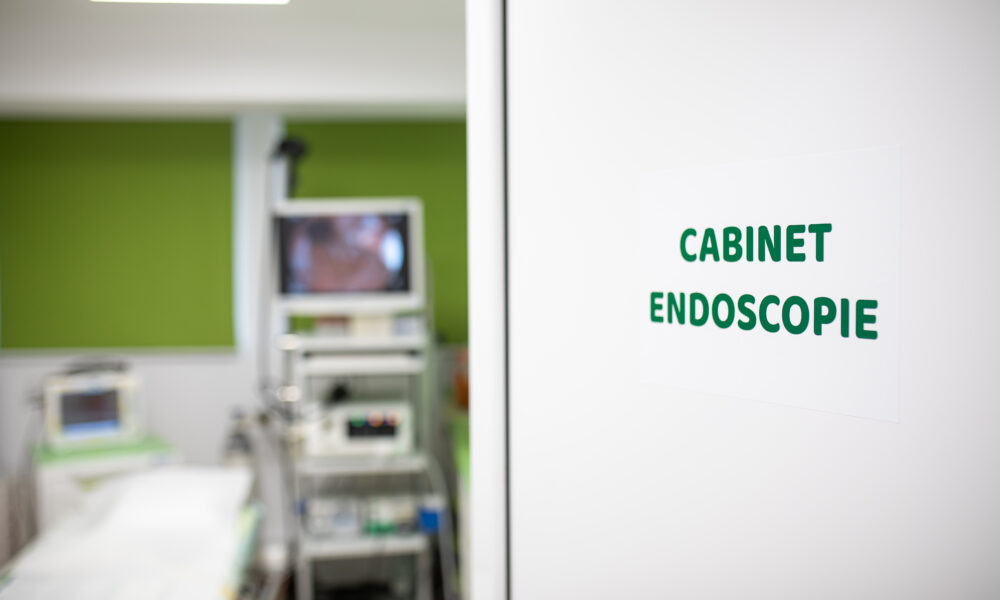 Colonoscopia – investigația care ajută la depistarea a peste 95% dintre afecțiunile colonului