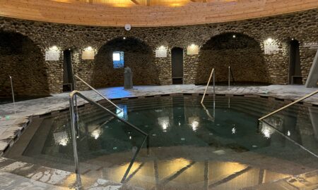 La Centrul Spa & Balneo se găsesc numeroase saune și jacuzzi-uri pline cu apă minerală naturală (sursă foto: Infofinanciar / Adrian Lambru)