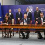 Oficialii la semnarea documentului de către Transgaz, OMV-Petrom şi Romgaz la sediul Guvernului, Sursă Evz.ro