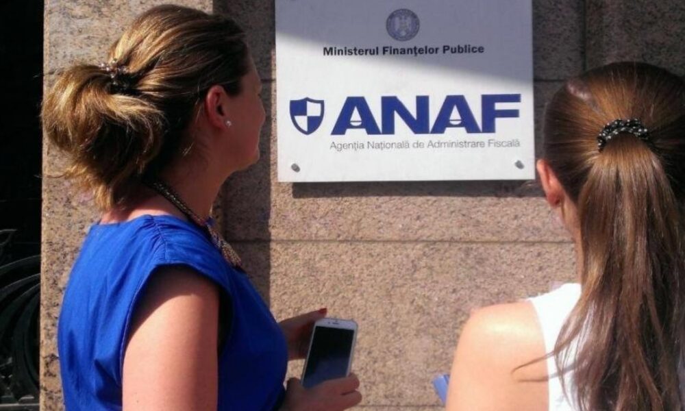Alertă de fraudă! Mesajele false din partea „ANAF” care vă ”ușurează” conturile bancare