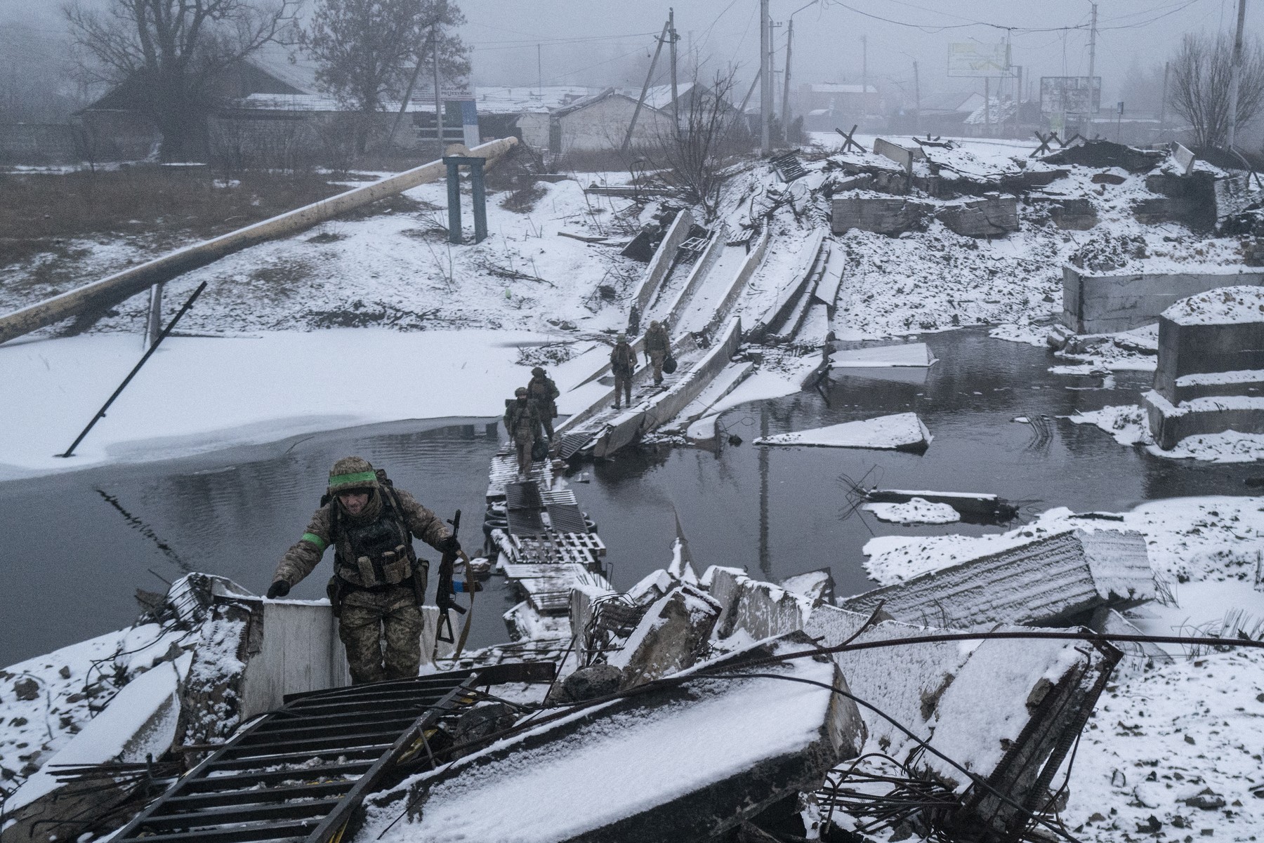 sursă foto: hotnews.ro; trupele rusești au încercuit orașul Bahmut