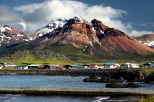 Mic orășel de pescuit din Islanda, Sursa foto: dreamstime.com