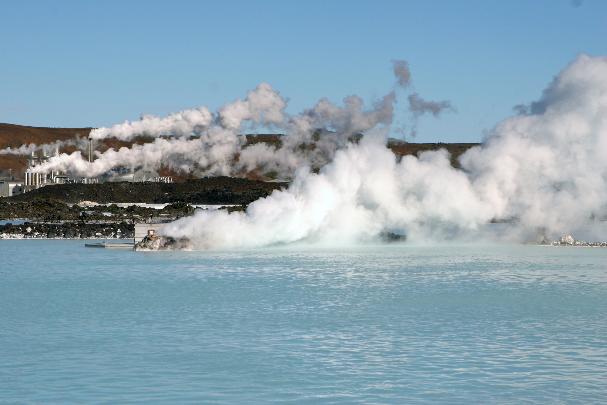 Stație de energie geotermală, Laguna Albastră Islanda, Sursa foto: dreamstime.com
