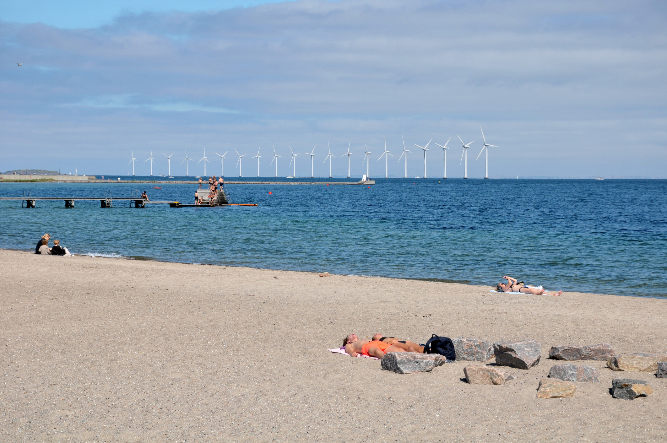 Peste 30% din consumul de energie electrică din Danemarca este verde, sursă foto dreamstime; 