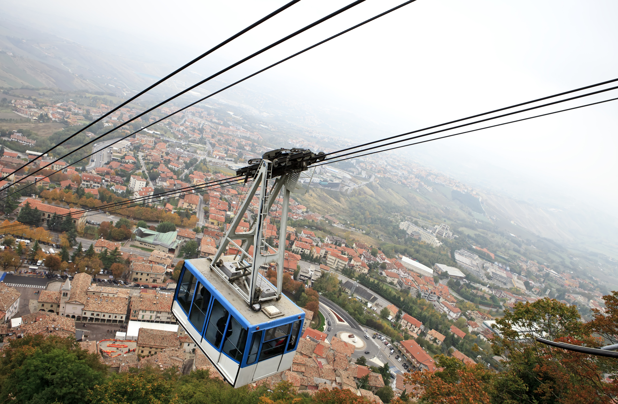 În San Marino, telecabina este una dintre cele mai importante mijloace de transport (sursă foto: dreamstime)