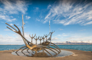 Imagine de la Sun Voyager din Reykjavik, Islanda.