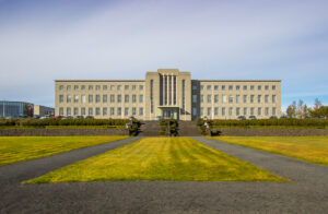 Clădirea principală a Universității din Islanda este clădirea centrală a campusului Universității din Islanda din Reykjavik, Islanda. construcția a fost finalizată în 1940. Astăzi, clădirea este unul dintre cele mai vizibile repere din Reykjavik