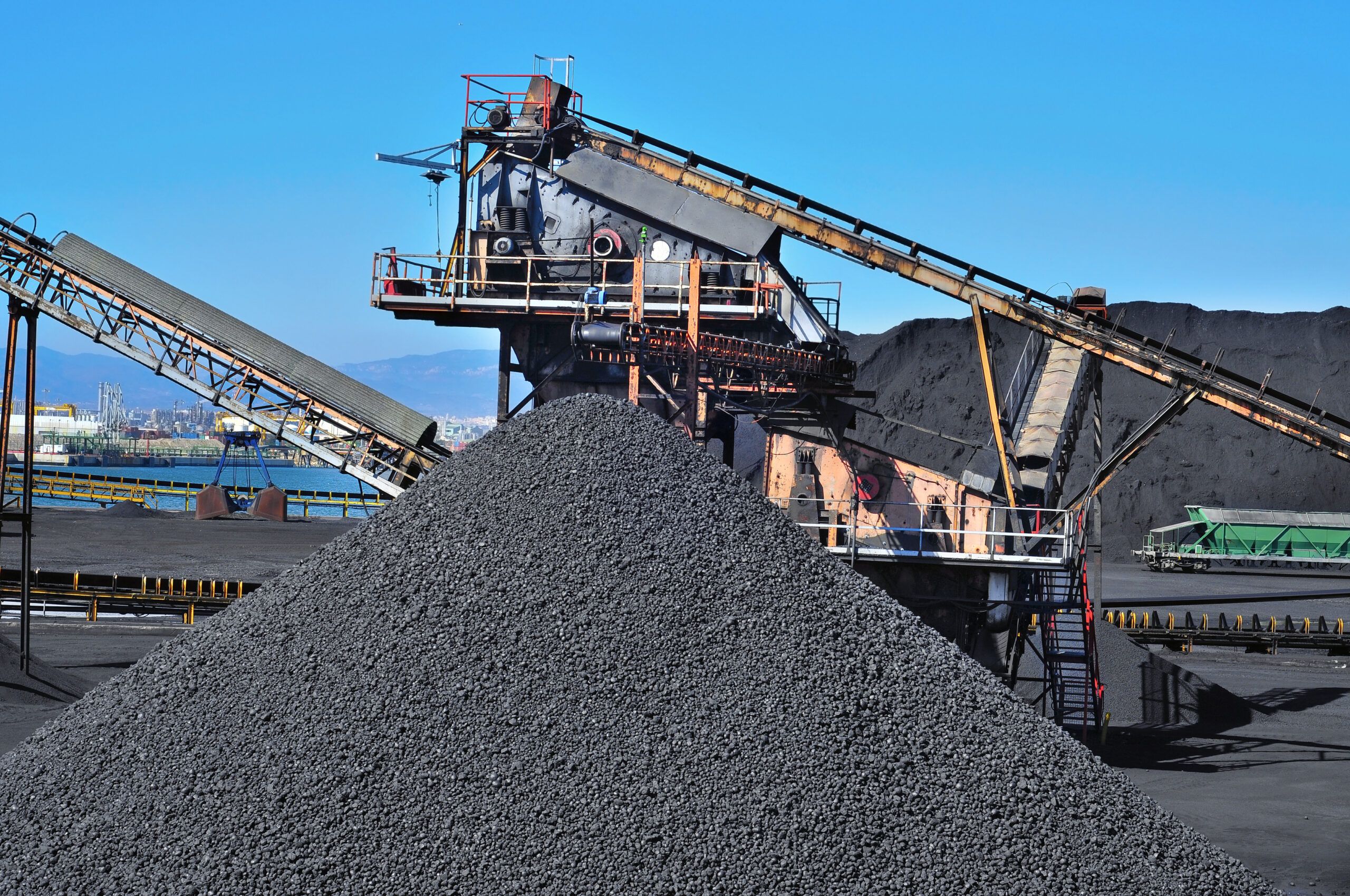 Industria cărbunelui este unul dintre cele mai vechi sectoare de extracție a mineralelor, concentrat în minele reconstruite din Tqibuli. Sursa foto: Dreamstime