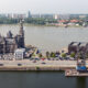 Zona portuară Anvers cu râul Schelde în portul Anvers, Belgia