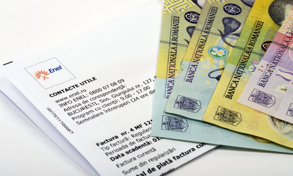 Clienții Enel, surpriză neplăcută la factura de curent. Tot trebuie să plătești!