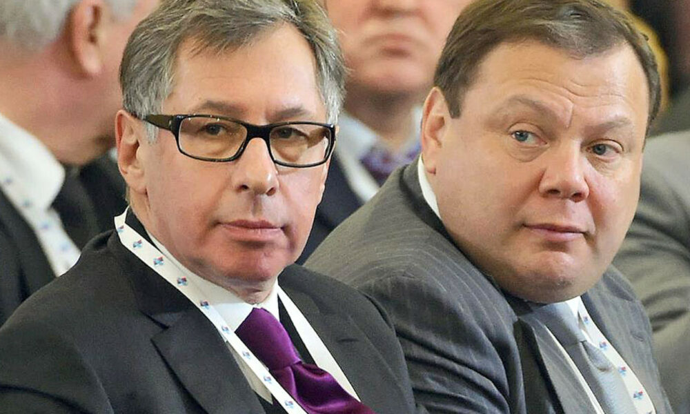 Miliardarii sancționați își vând acțiunile la o bancă privată din Rusia! Tranzacția este în valoare de 2,3 mld. dolari