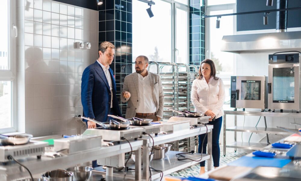 La Odorheiu Secuiesc se face academie de gastronomie! Școala este inspirată de bucătăria din Transilvania