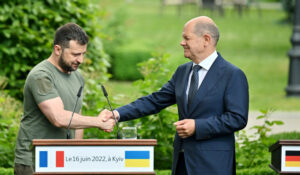 Olaf Scholz, cancelarul Germaniei și Volodimir Zelenski, președintele Ucrainei, Sursa foto Arab News