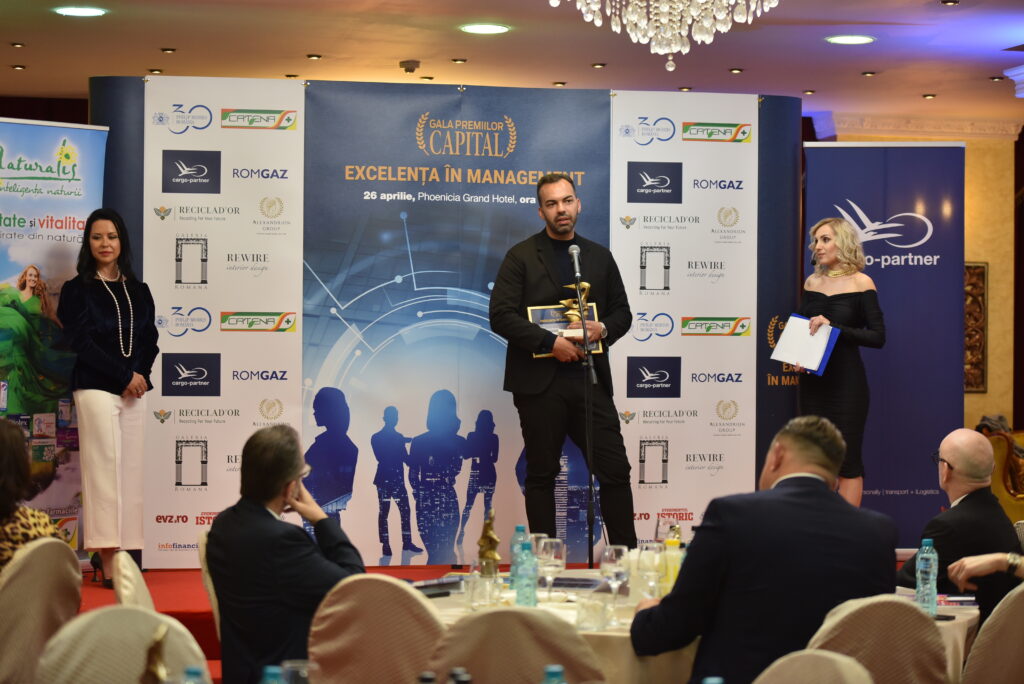 Răzvan Acsente, Chief Marketing Officer Tazz by eMAG, la gala Capital Excelență în Management  sursa foto: Christian Blancko