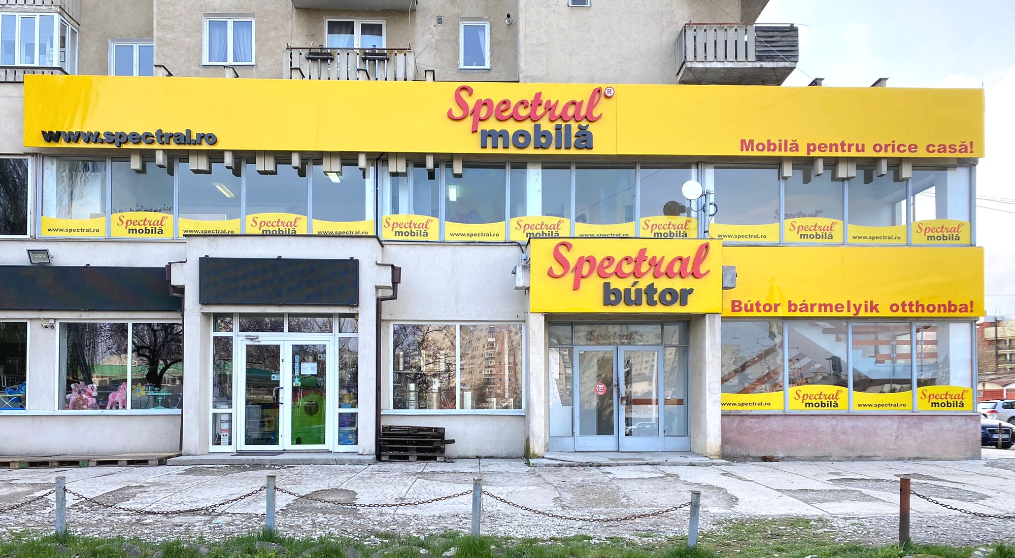 Spectral Mobilă a deschis un nou magazin în Sfântu Gheorghe. Investiție totală de 150.000 de euro