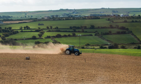 Tractor, Sursa foto dreamstime.com