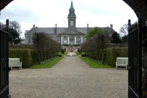 Grădinile de la Spitalul Regal Kilmainham. Dublin, Irlanda, Sursa foto: dreamstime.com